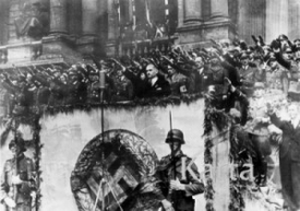 Керівництво УЦК на чолі з В. Кубійовичем на параді на честь дивізії «Галичина». 1943 р.