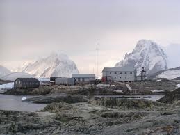 Антарктична станція «Академік Вернадський»