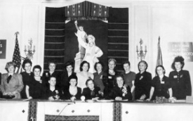 Члены президиума всемирного Конгресса Украинских Женщин, 1948