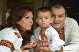Украинская семья - МегаМарш в вышиванках в г.Одесса