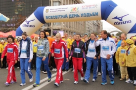 6 октября 2013 года в городе Киеве впервые состоялась спортивно-массовая акция «Всемирный день ходьбы». фото: other.sport.ua