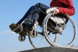 У нас - інваліди, на Заході - люди з обмеженими можливостями здоров\'я